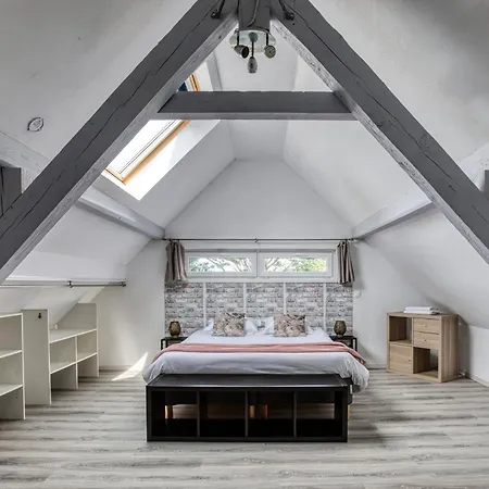 Jolie Villa, 300 M2, Grand Jardin Βίλα *