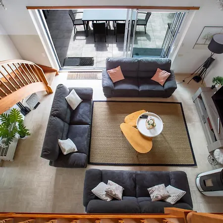 Βίλα Jolie Villa, 300 M2, Grand Jardin